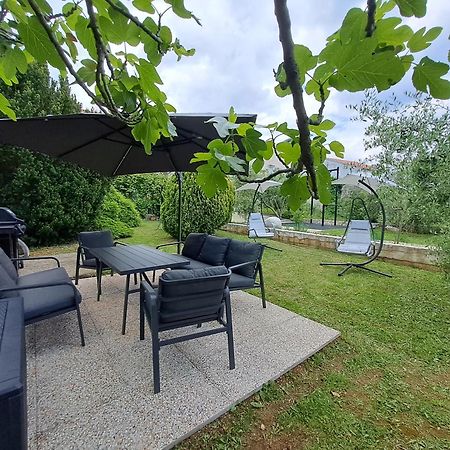 Greta Apartment Vrbnik Ngoại thất bức ảnh