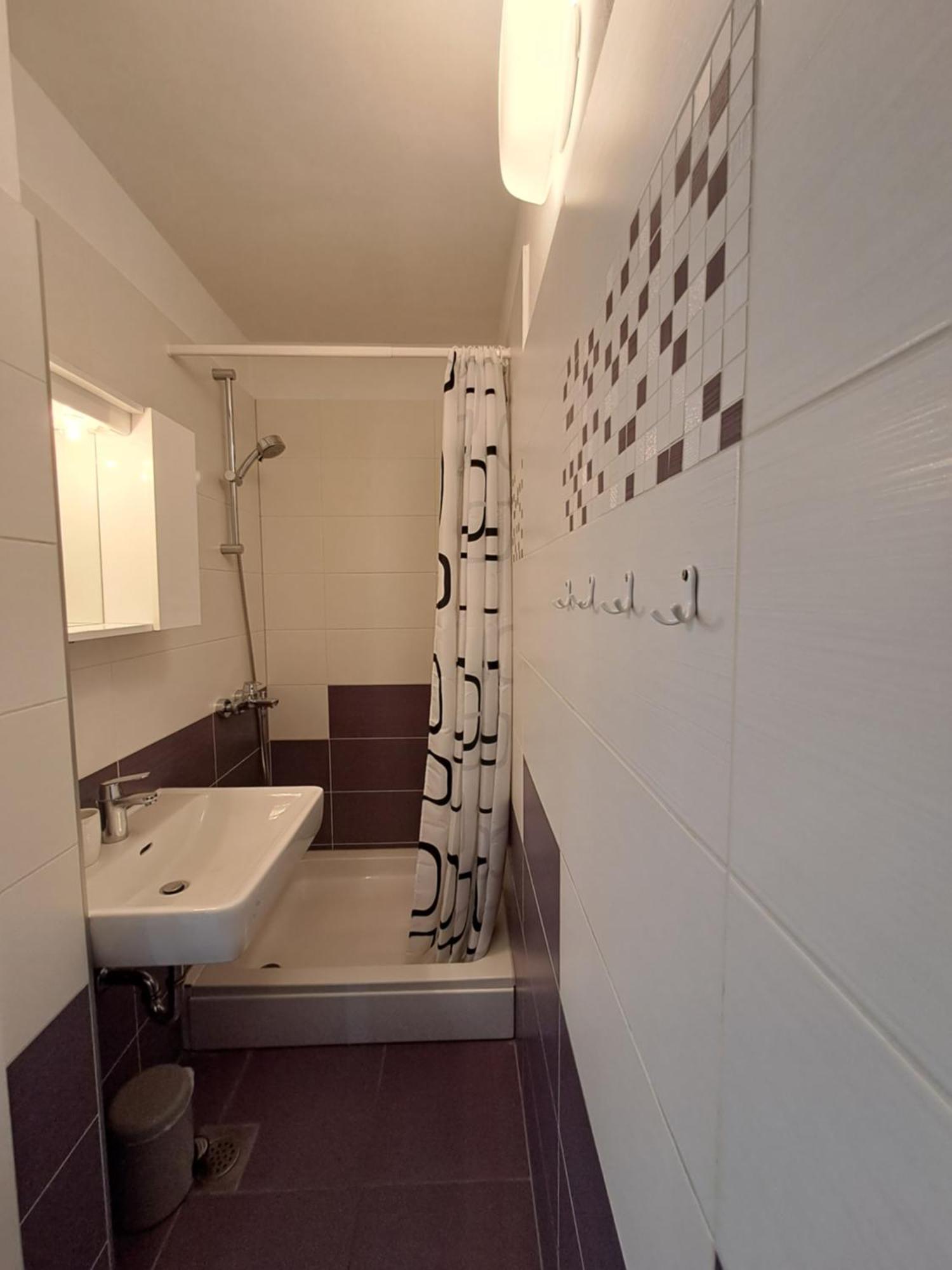 Greta Apartment Vrbnik Ngoại thất bức ảnh