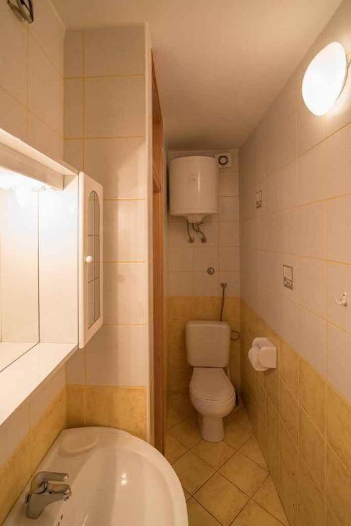Greta Apartment Vrbnik Ngoại thất bức ảnh
