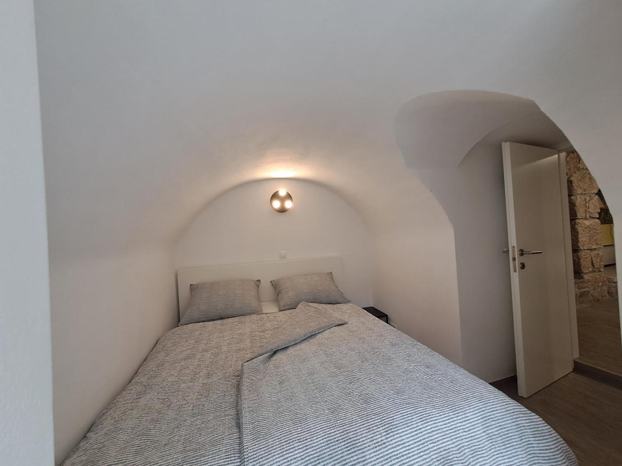 Greta Apartment Vrbnik Ngoại thất bức ảnh